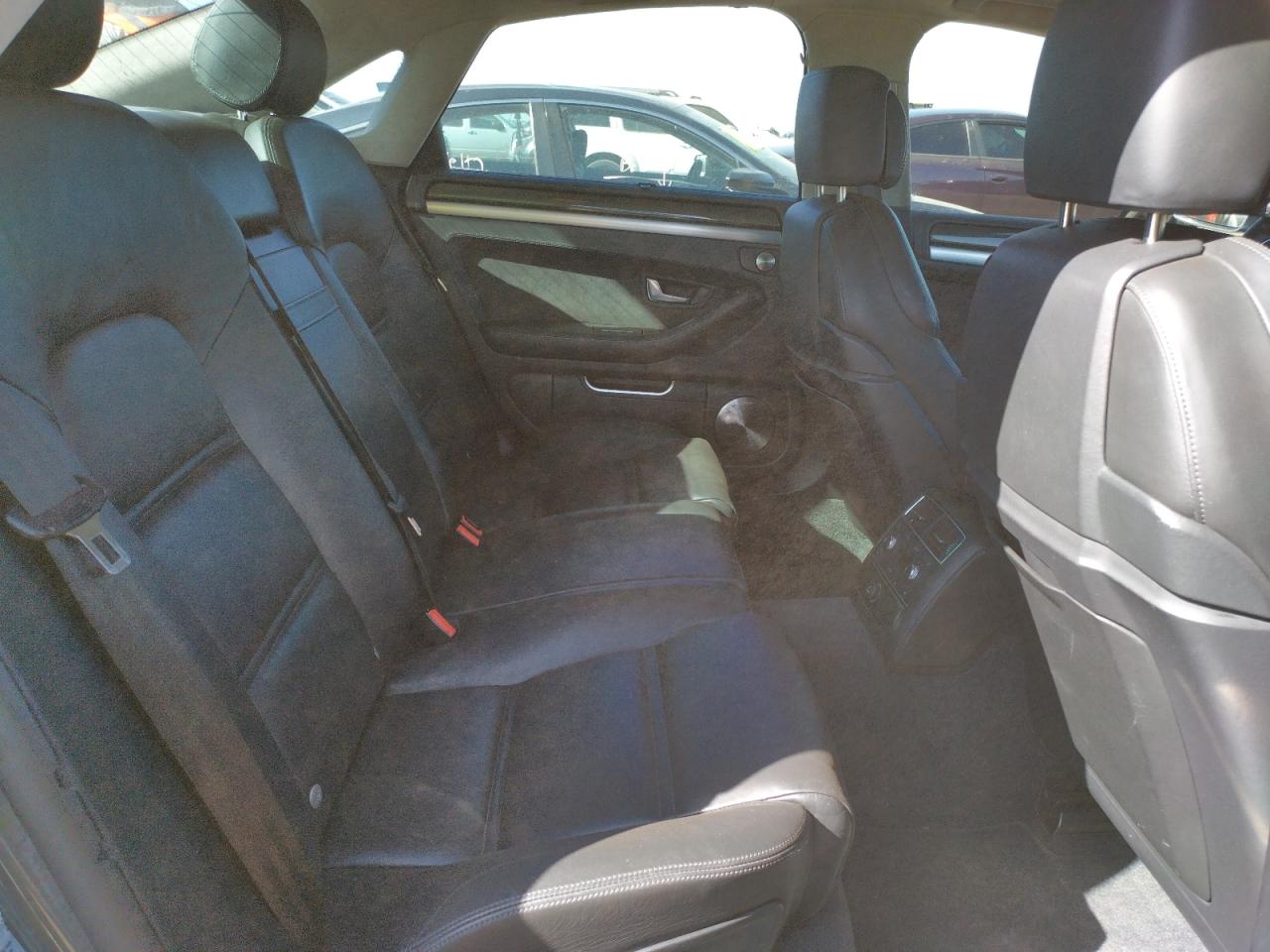 Photo 6 from auction – 2009 AUDI S8 with VIN WAUPN94E49N001594