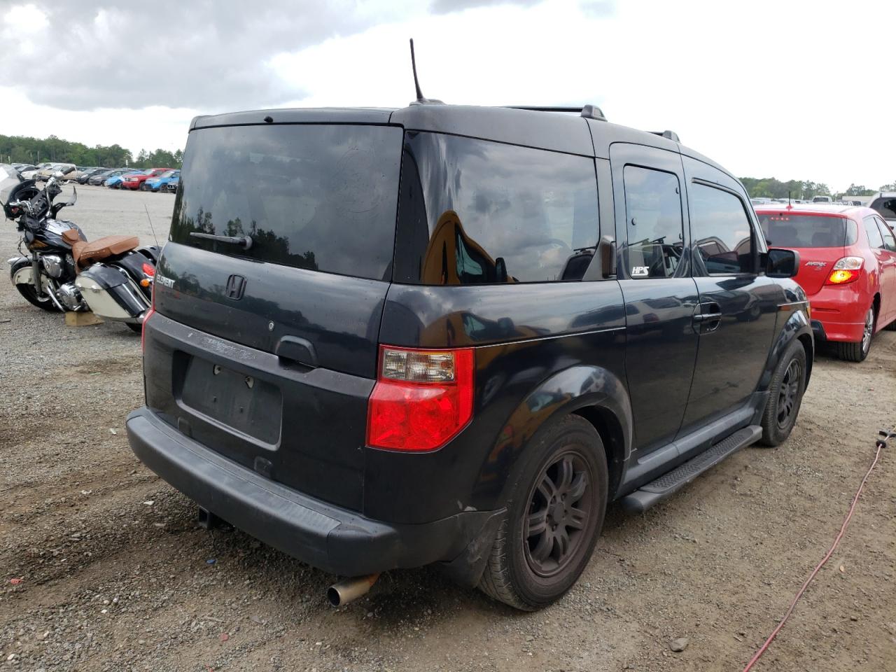 Photo 4 from auction – 2006 HONDA ELEMENT EX with VIN 5J6YH287X6L004664