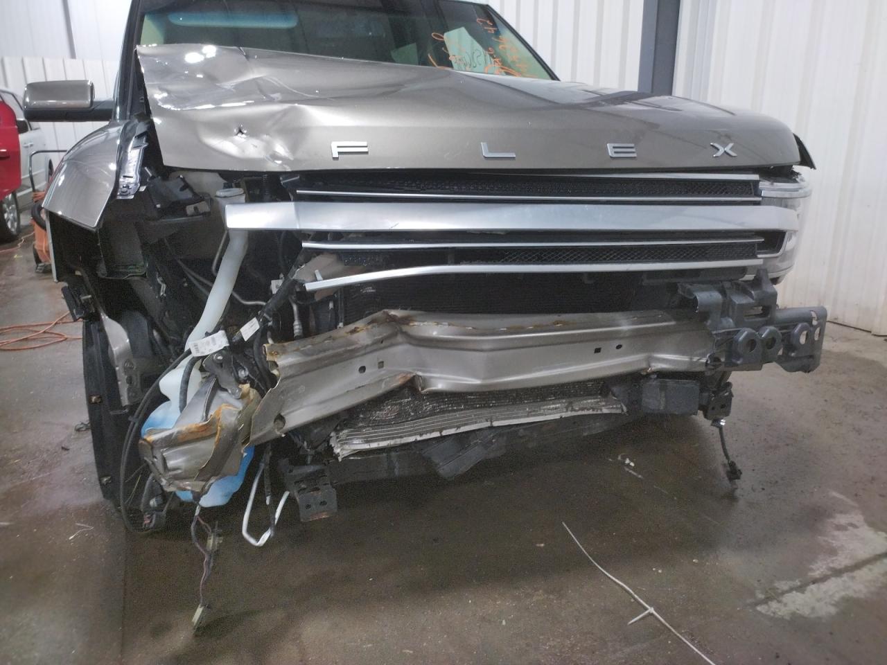 Photo 9 from auction – 2013 FORD FLEX with VIN 2FMHK6D83DBD04780