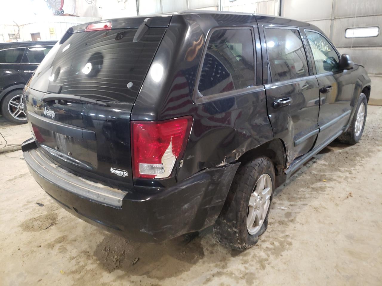 Photo 4 from auction – 2007 JEEP GRAND CHER with VIN 1J8GR48K87C682225