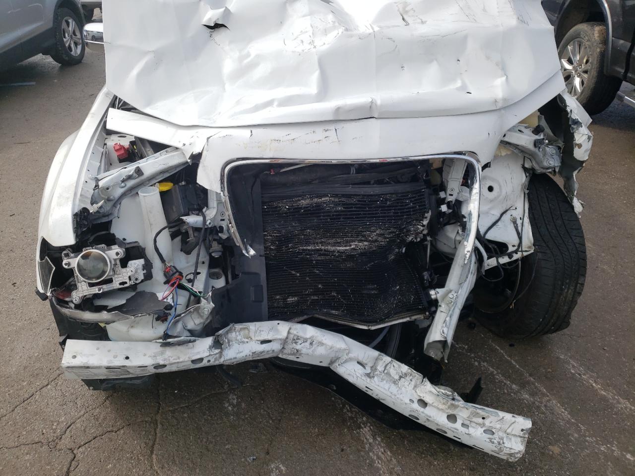 Photo 9 from auction – 2019 CHRYSLER 300 LIMITE with VIN 2C3CCAKGXKH704519