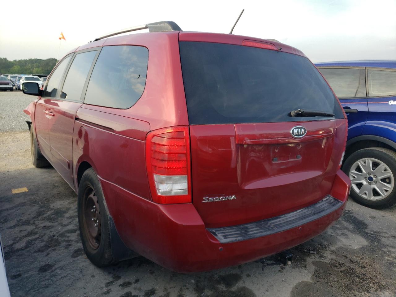 Photo 3 from auction – 2011 KIA SEDONA LX with VIN KNDMG4C72B6376003