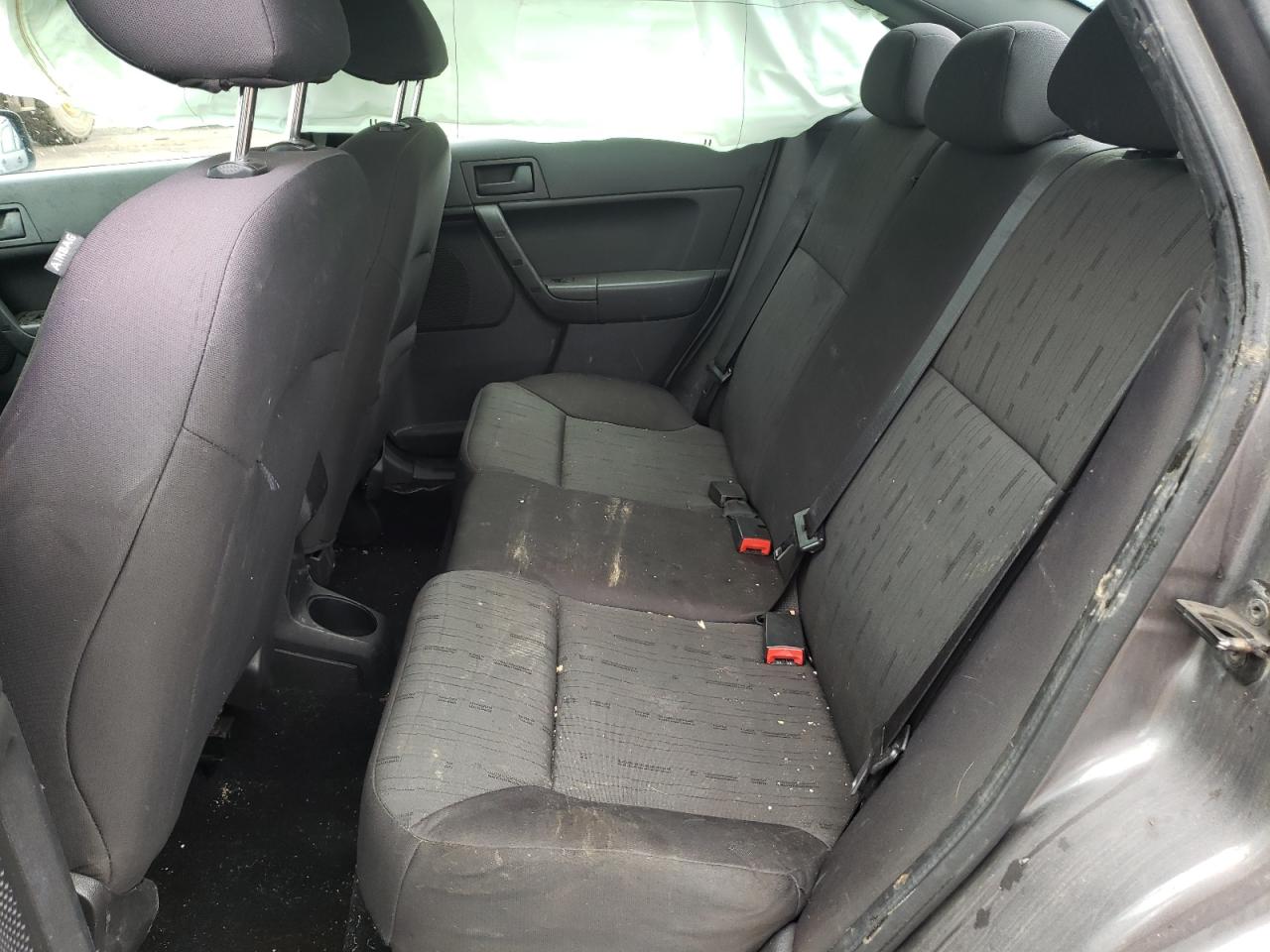 Photo 6 from auction – 2011 FORD FOCUS with VIN 1FAHP3FN3BW176887