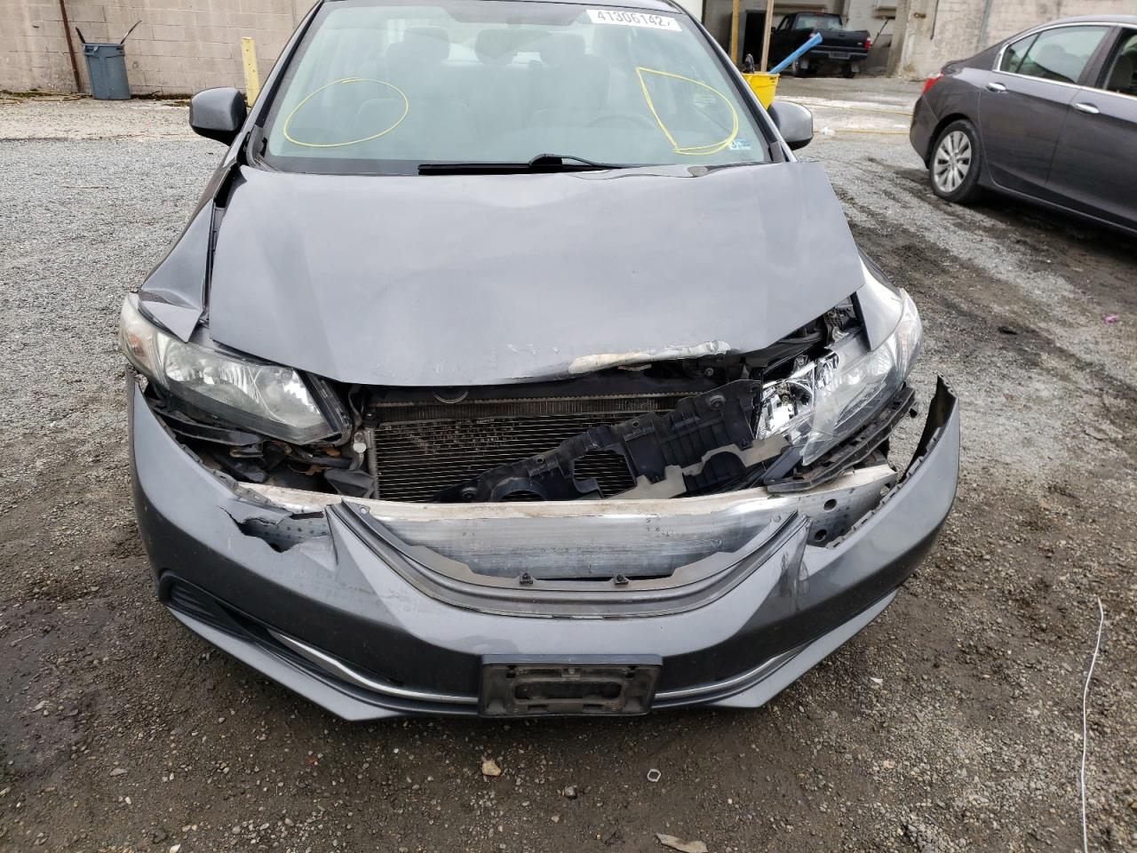 Photo 9 from auction – 2013 HONDA CIVIC LX with VIN 2HGFB2F58DH557437