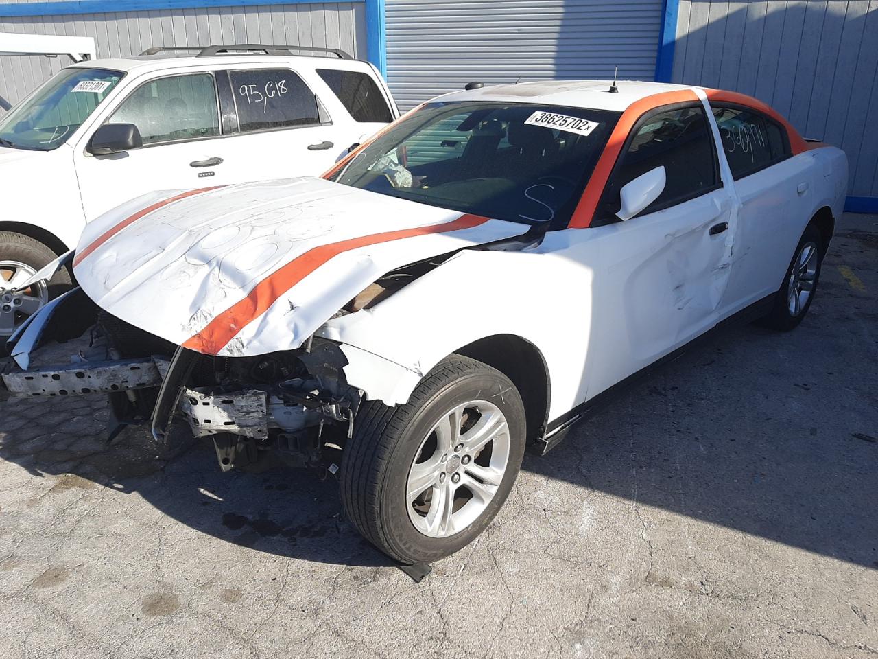 Photo 2 from auction – 2015 DODGE CHARGER SE with VIN 2C3CDXBG0FH772379