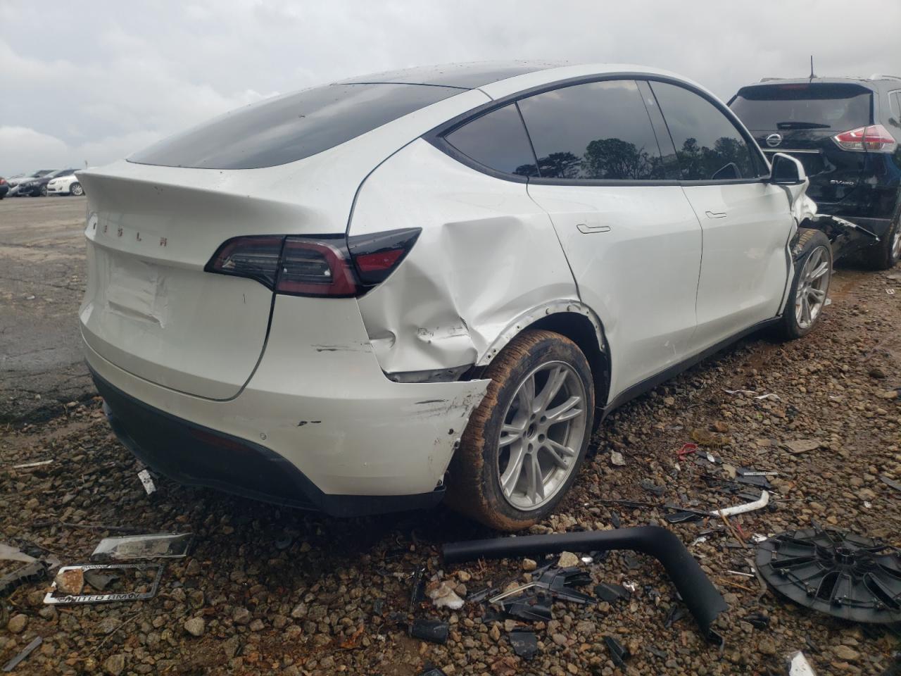 Photo 4 from auction – 2020 TESLA MODEL Y with VIN 5YJYGDEE4LF027525