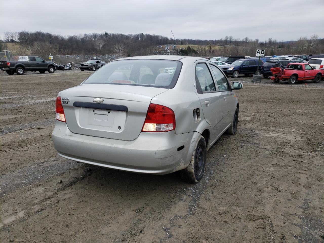 Photo 4 from auction – 2004 CHEVROLET AVEO with VIN KL1TD52684B171435