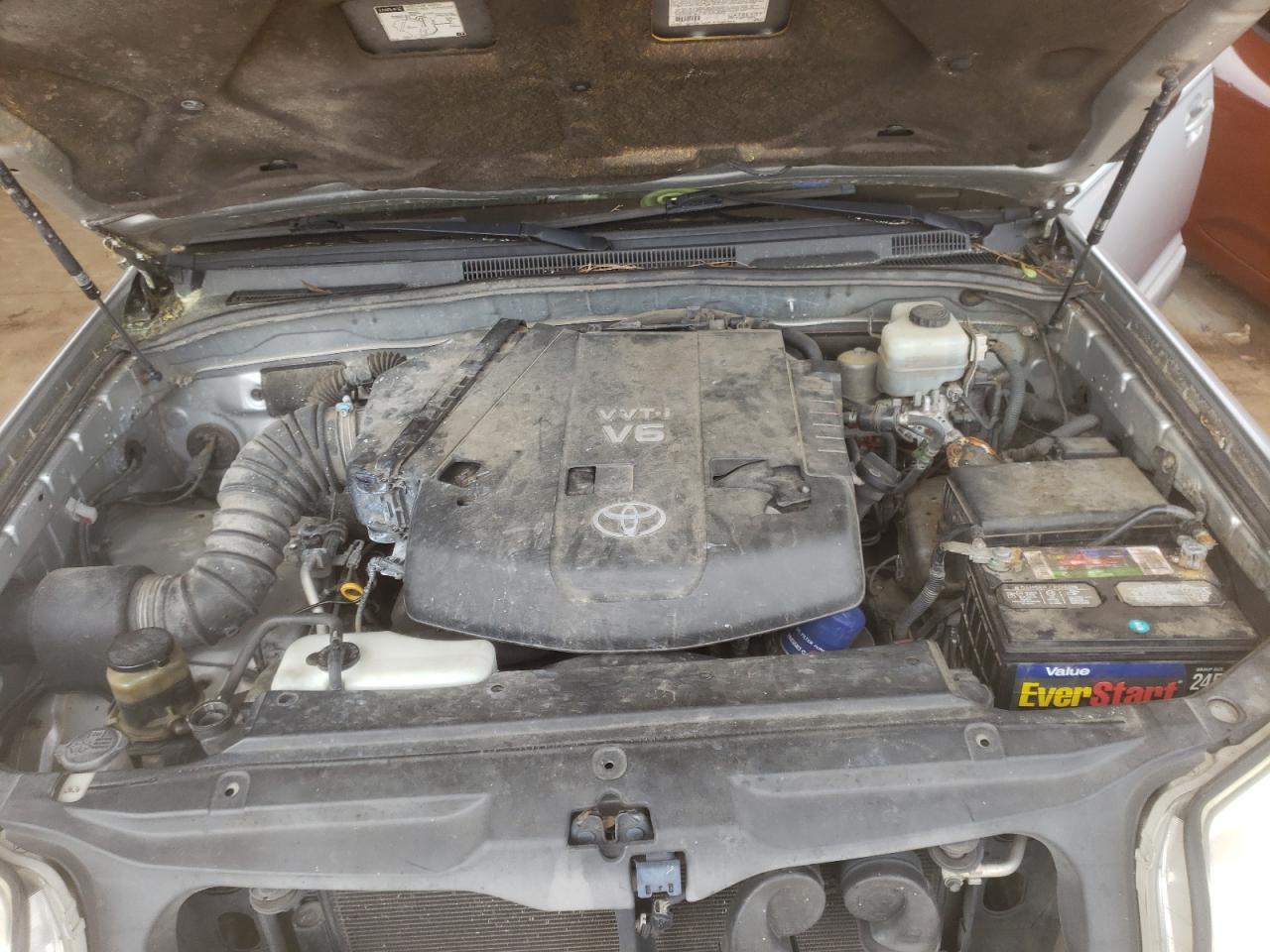Photo 7 from auction – 2005 TOYOTA 4RUNNER SR with VIN JTEZU14RX58032257