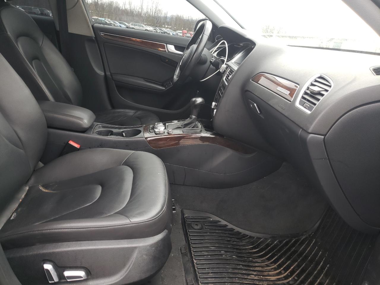 Photo 5 from auction – 2016 AUDI A4 PREMIUM with VIN WAUFFAFL1GN018856
