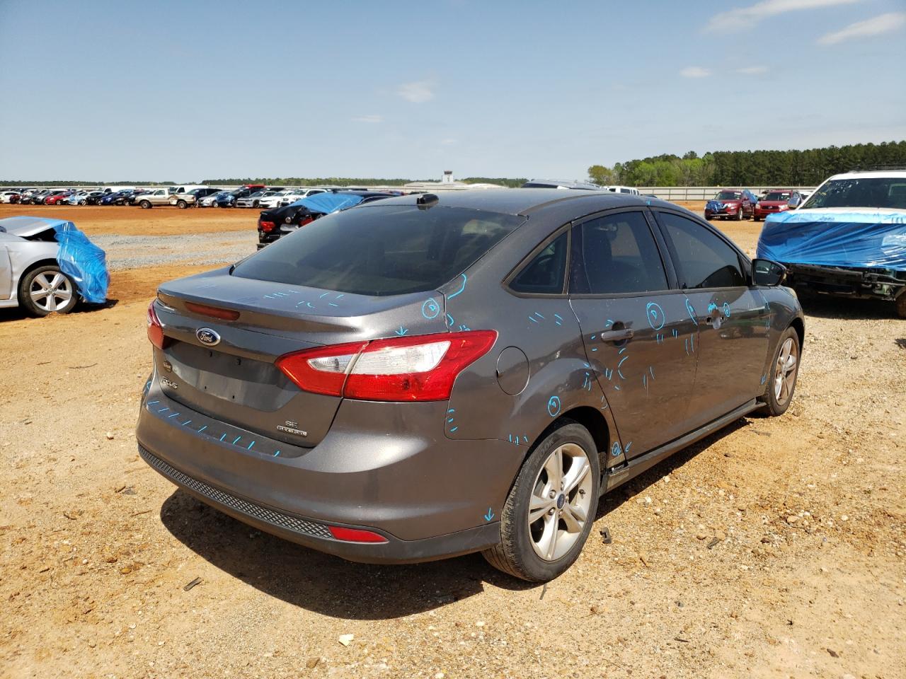 Foto 4 de la subasta – 2013 FORD FOCUS SE con VIN 1FADP3F29DL253481