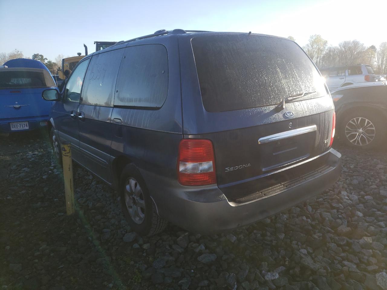 Photo 3 from auction – 2004 KIA SEDONA EX with VIN KNDUP131546567282