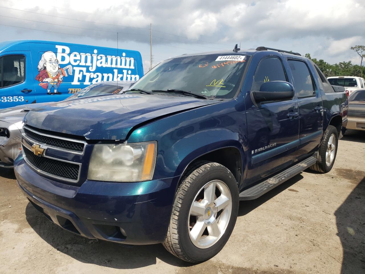 Photo 9 from auction – 2007 CHEVROLET AVALANCHE with VIN 3GNEC12087G168465