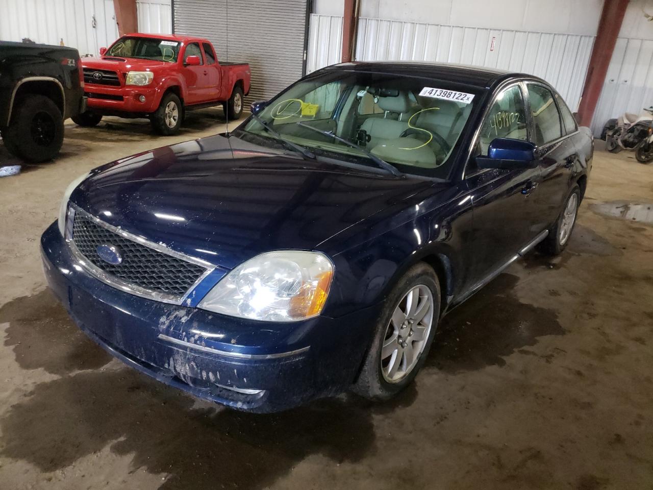 Photo 2 from auction – 2006 FORD FIVE HUNDR with VIN 1FAFP24126G173318