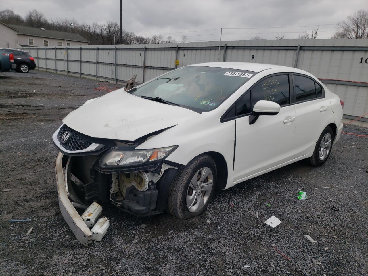 Photo 2 from auction – 2014 HONDA CIVIC LX with VIN 2HGFB2F54EH509015