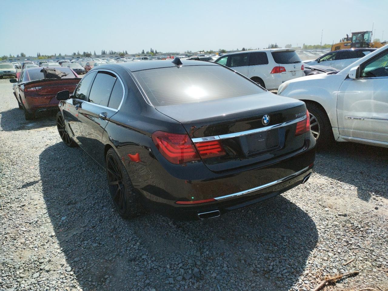 Photo 3 from auction – 2014 BMW 740 LI with VIN WBAYE4C54ED138267