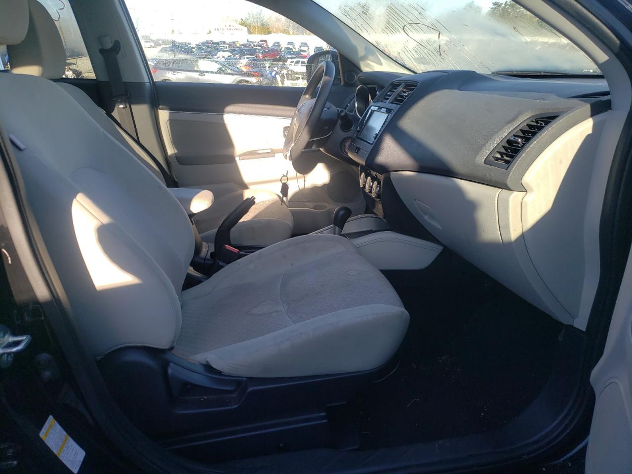 Photo 5 from auction – 2018 MITSUBISHI OUTLANDER with VIN JA4AP3AU3JU023389