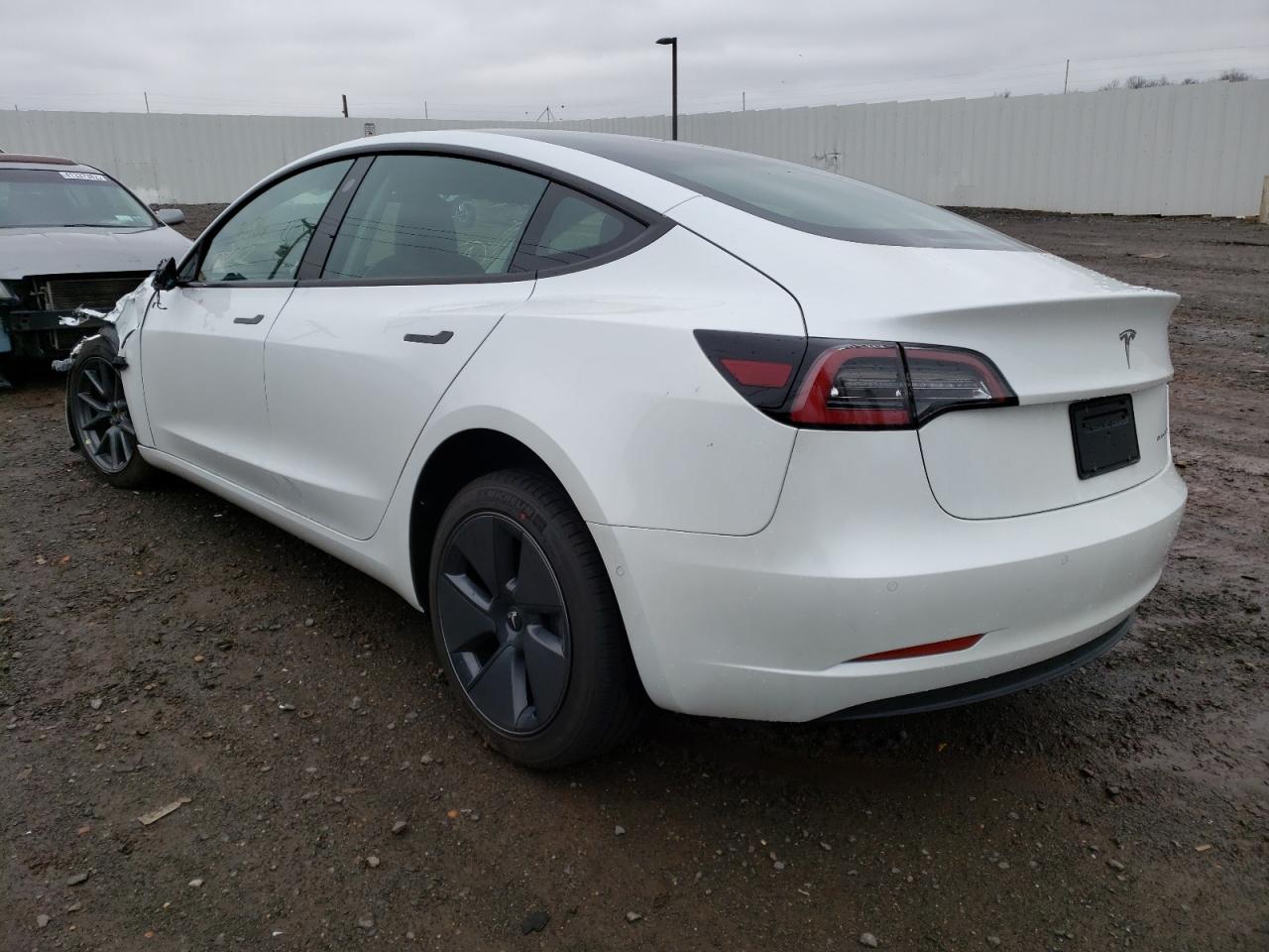 Photo 3 from auction – 2022 TESLA MODEL 3 with VIN 5YJ3E1EB8NF106915