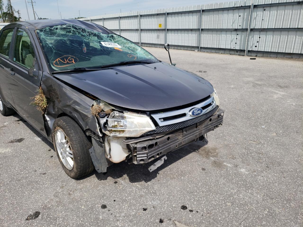 Photo 9 from auction – 2011 FORD FOCUS SE with VIN 1FAHP3FN2BW193938
