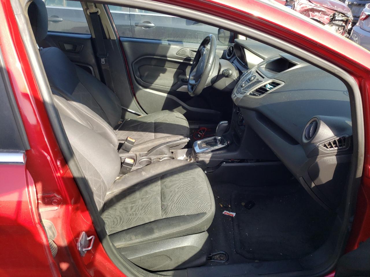 Photo 5 from auction – 2012 FORD FIESTA SEL with VIN 3FADP4CJ1CM118431