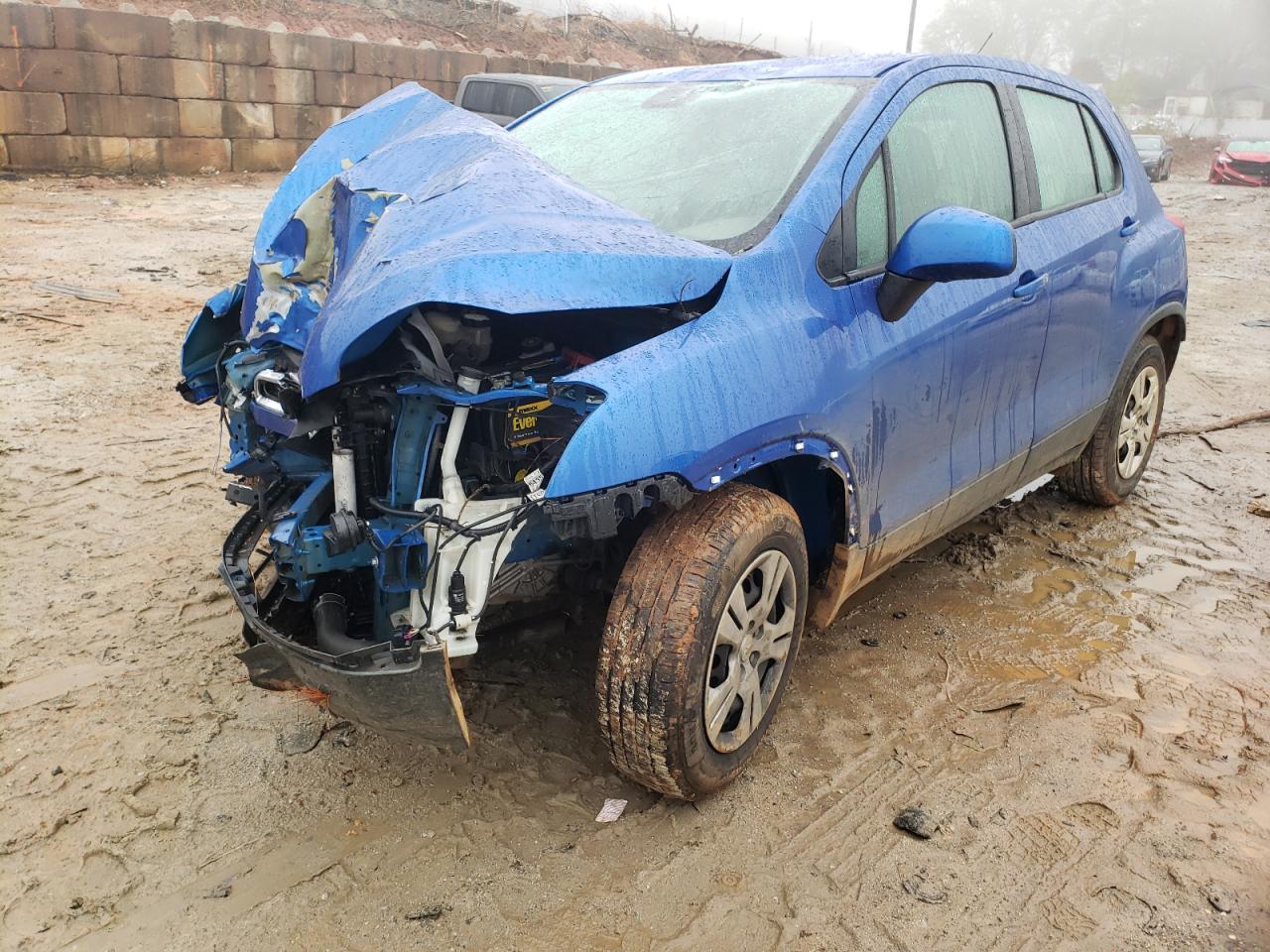 Photo 2 from auction – 2015 CHEVROLET TRAX LS with VIN KL7CJKSB1FB237692