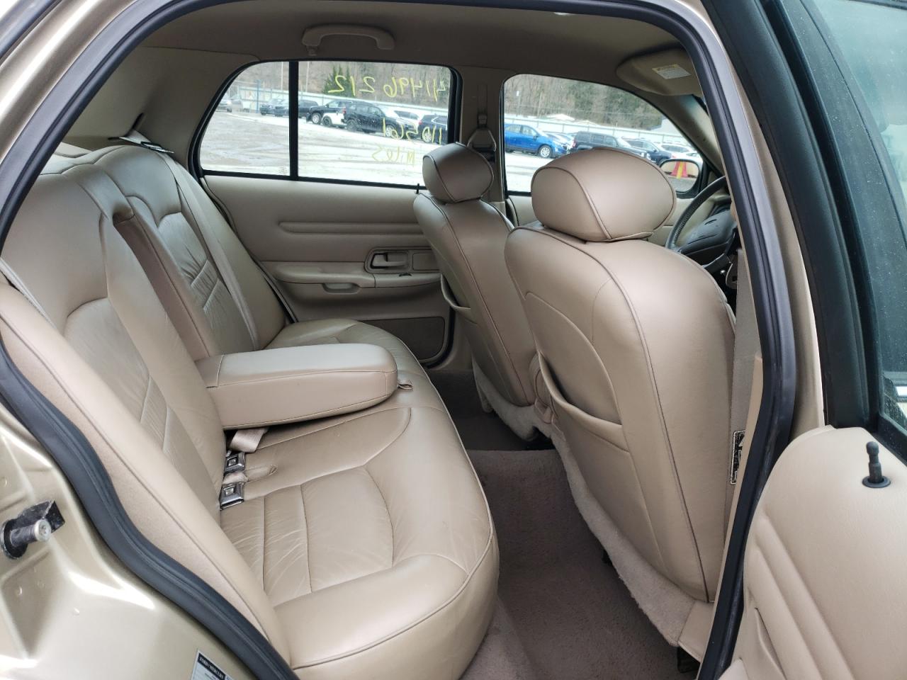 Photo 6 from auction – 2000 FORD CROWN VICT with VIN 2FAFP74W7YX191772
