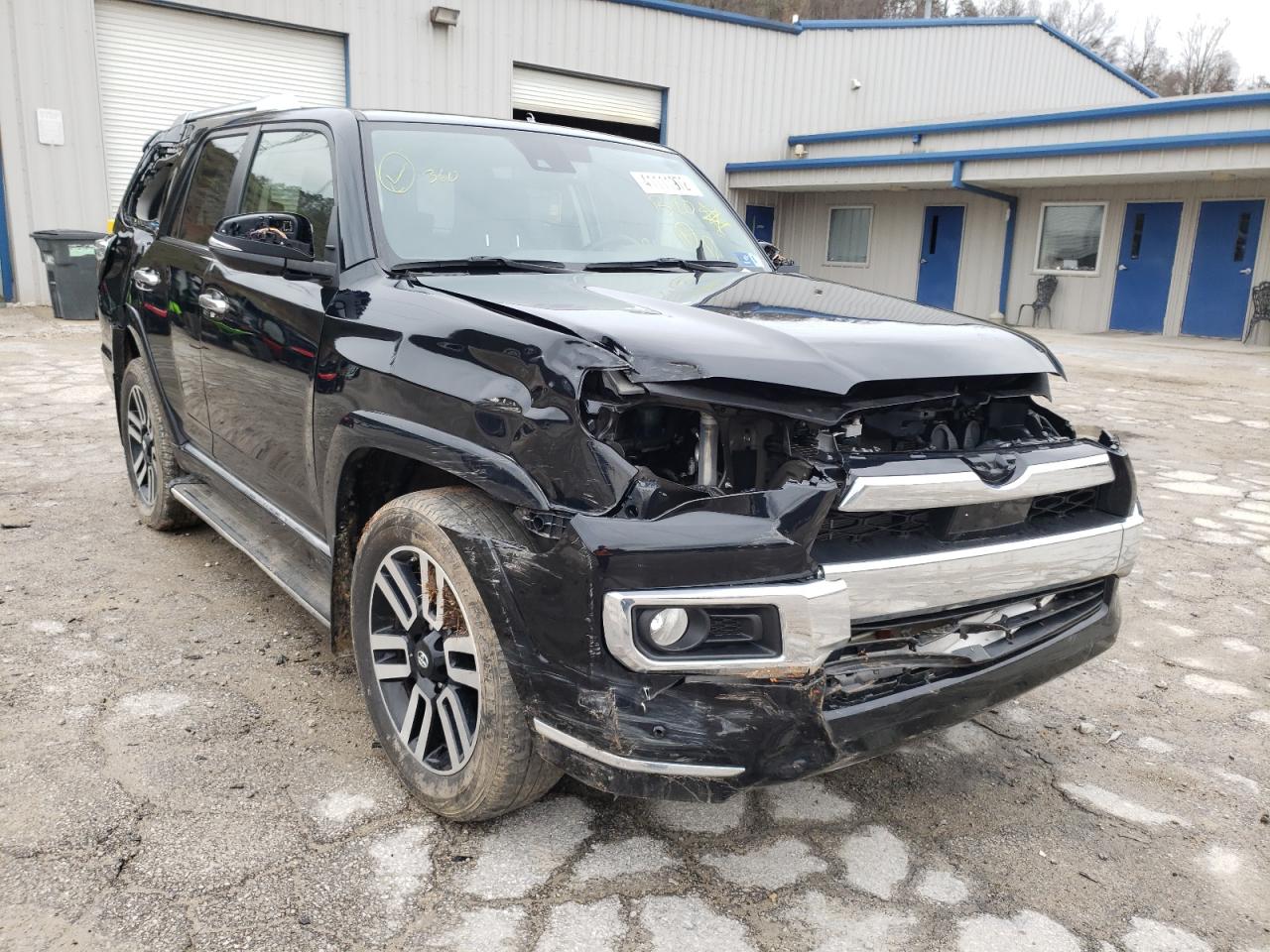 TOYOTA 4RUNNER SR 2020 with VIN JTEBU5JR7L5766074 - Photo from auction