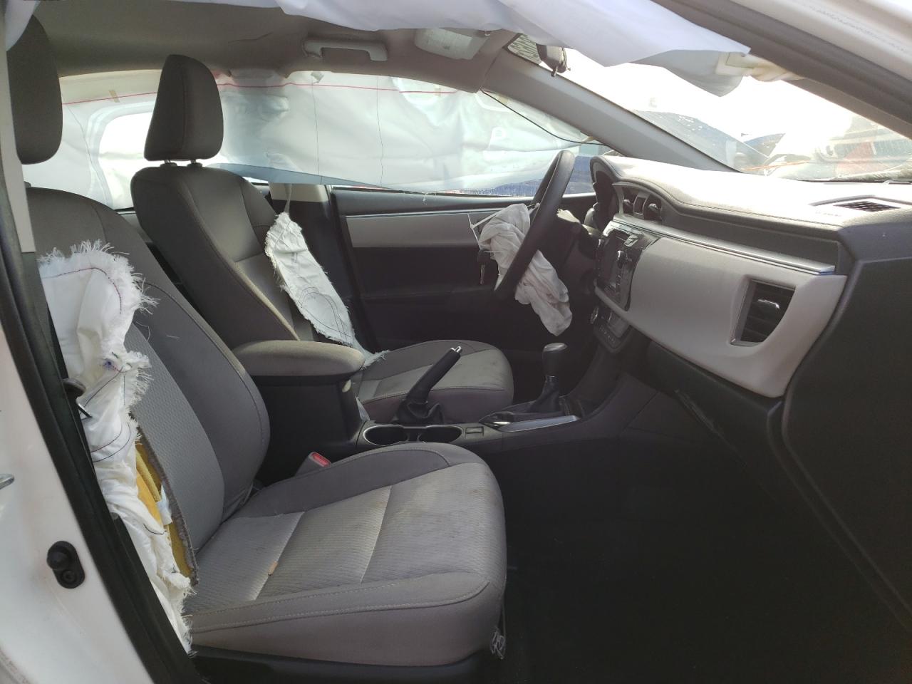 Photo 5 from auction – 2015 TOYOTA COROLLA L with VIN 2T1BURHE2FC272632