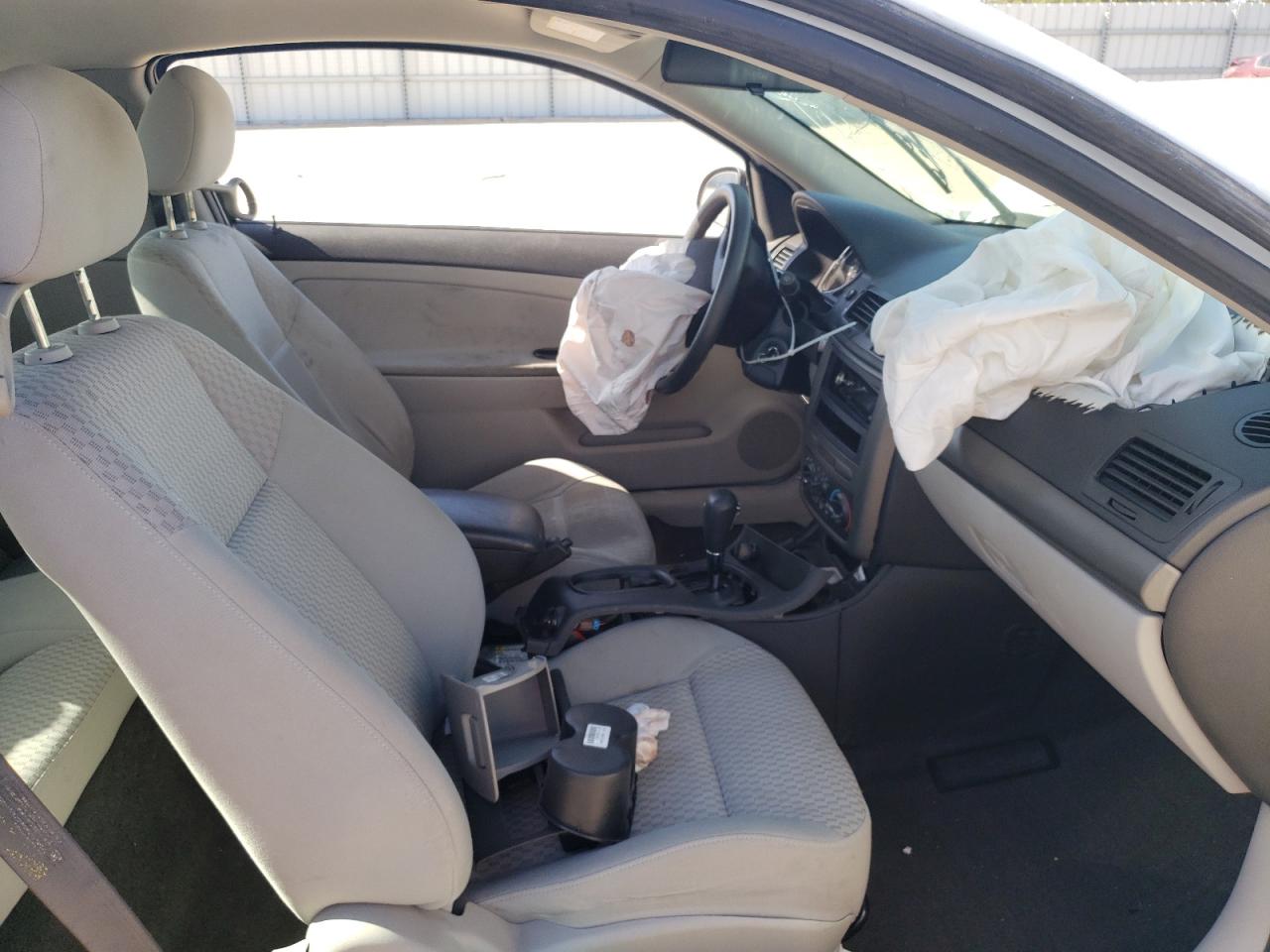 Photo 5 from auction – 2005 CHEVROLET COBALT LS with VIN 1G1AL12FX57550249