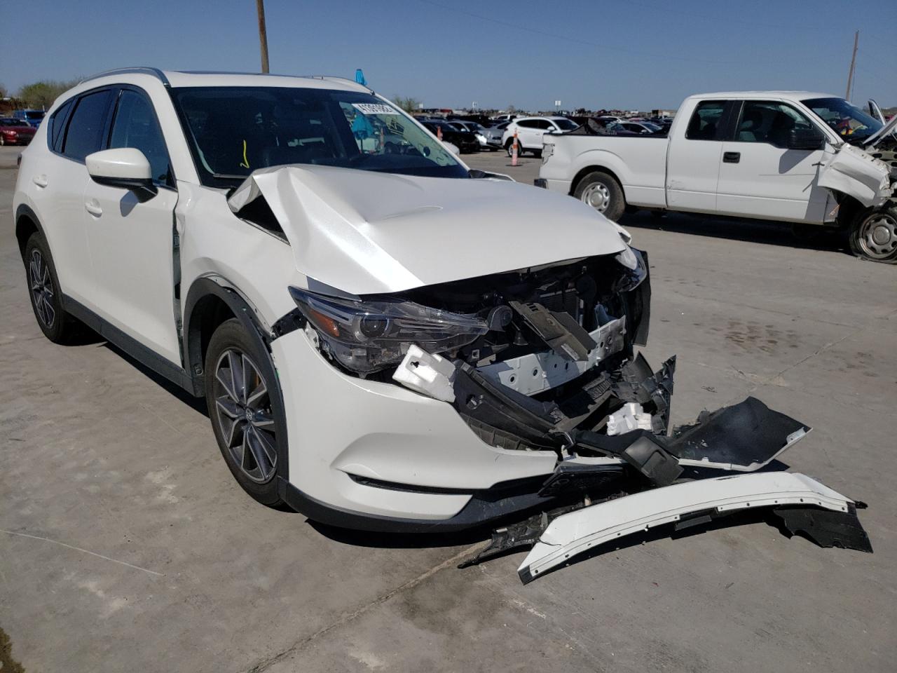 MAZDA CX-5 GRAND 2017 with VIN JM3KFADL7H0117059 - Photo from auction