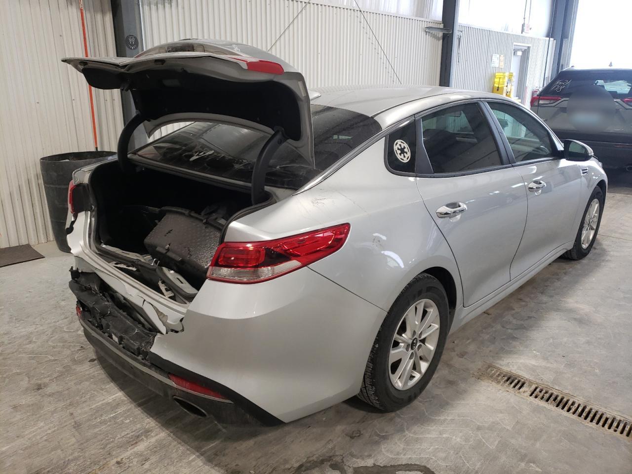 Photo 4 from auction – 2016 KIA OPTIMA LX with VIN 5XXGT4L38GG025322