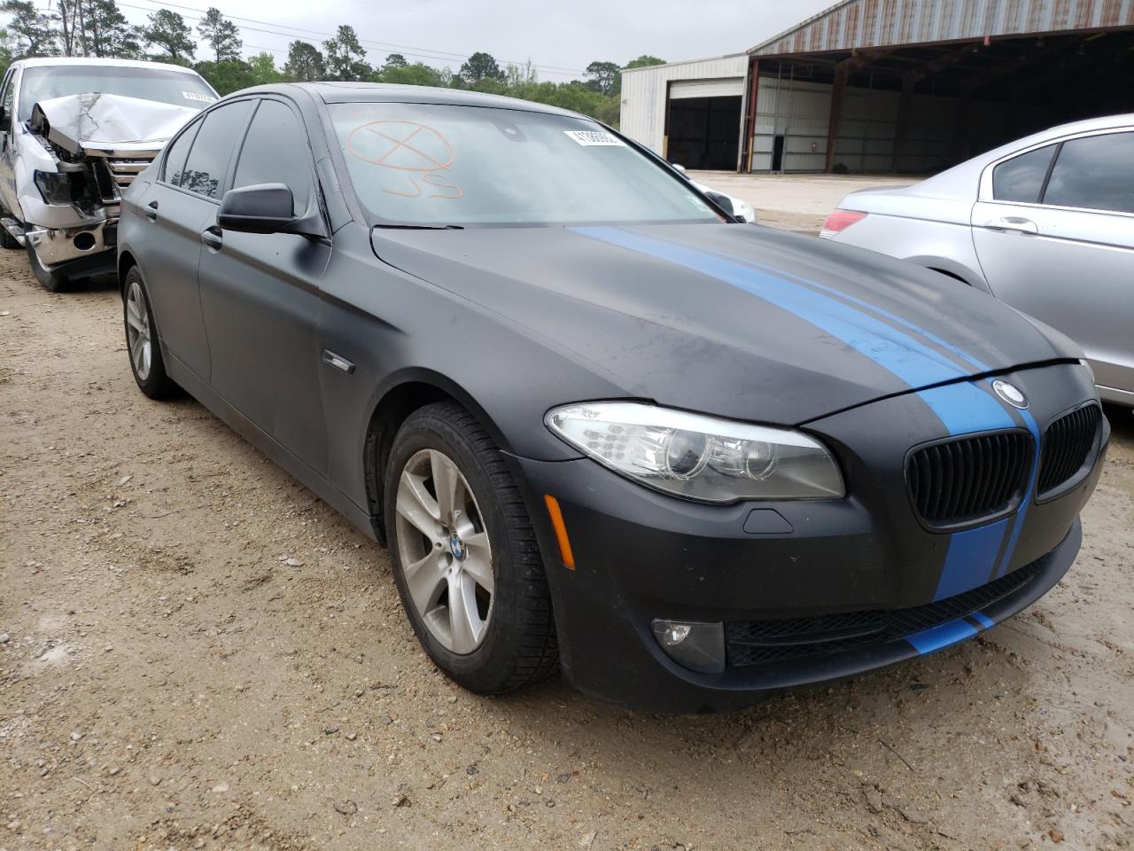 BMW 528 I 2012 with VIN WBAXG5C58CDW92226 - Photo from auction