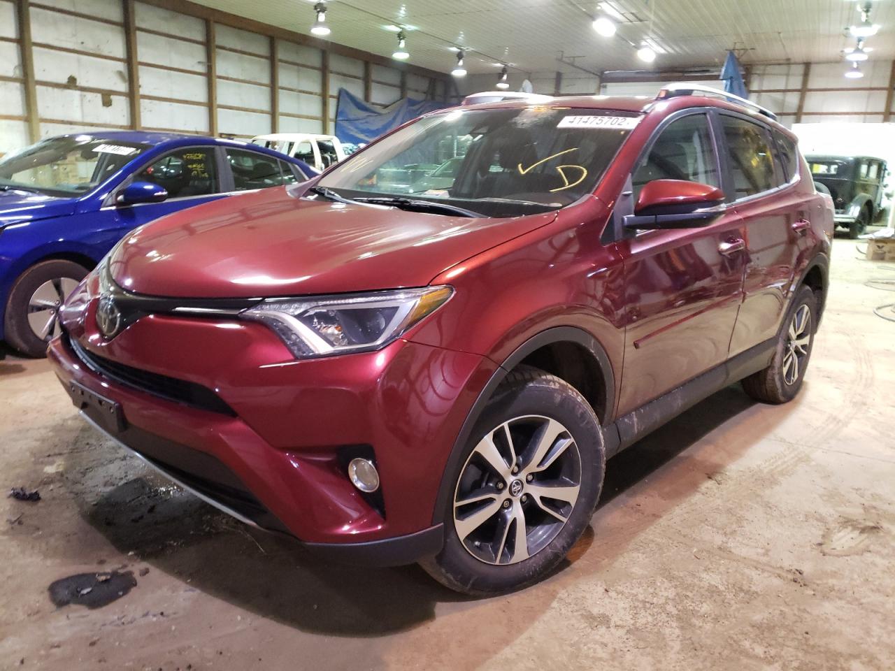 Photo 2 from auction – 2018 TOYOTA RAV4 ADVEN with VIN 2T3RFREV3JW774500