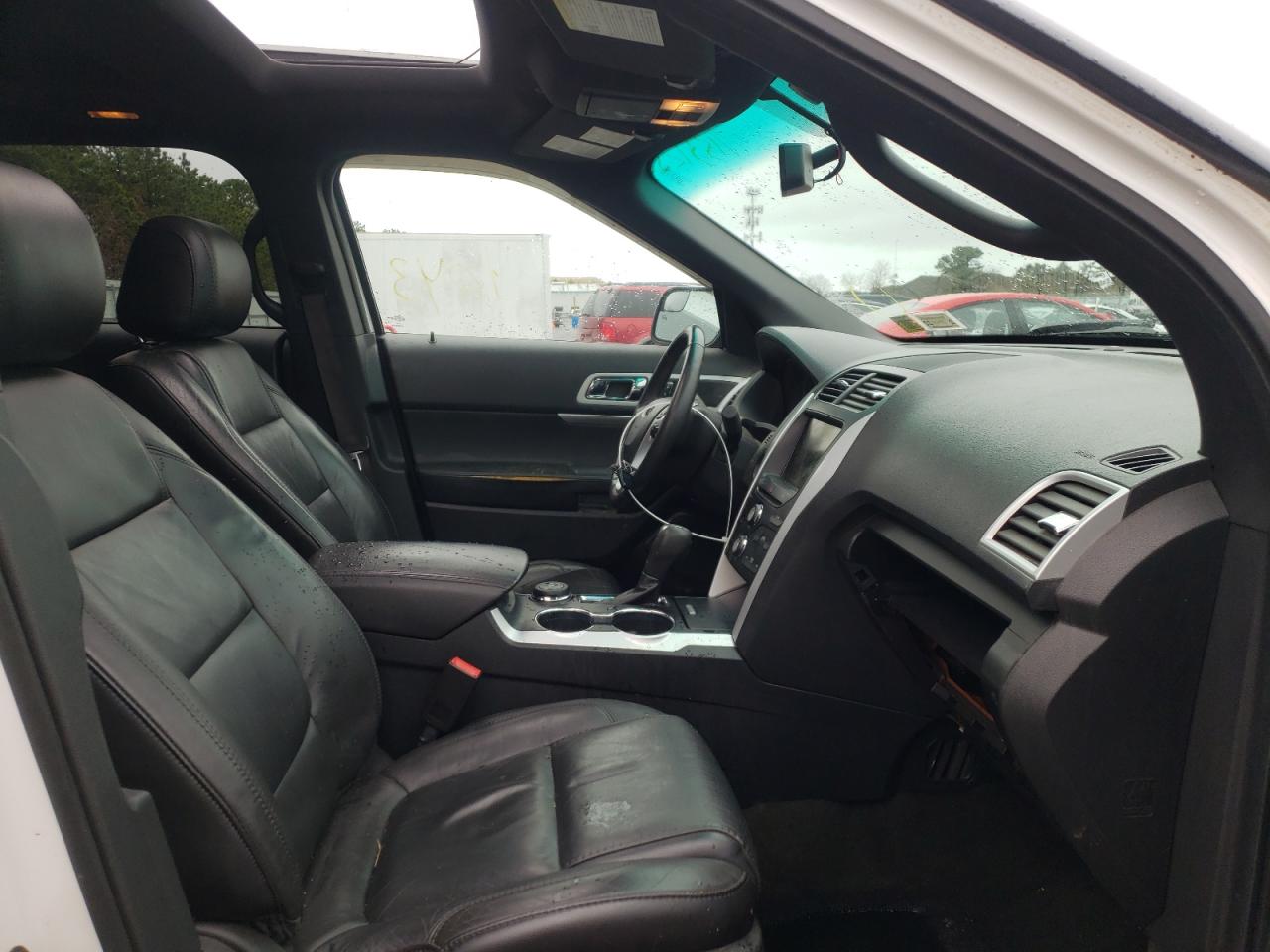 Photo 5 from auction – 2014 FORD EXPLORER X with VIN 1FM5K8D85EGC04611