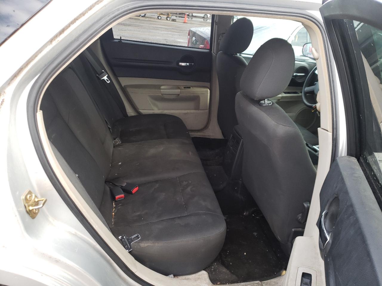 Photo 6 from auction – 2006 DODGE MAGNUM SE with VIN 2D4FV47T66H131055