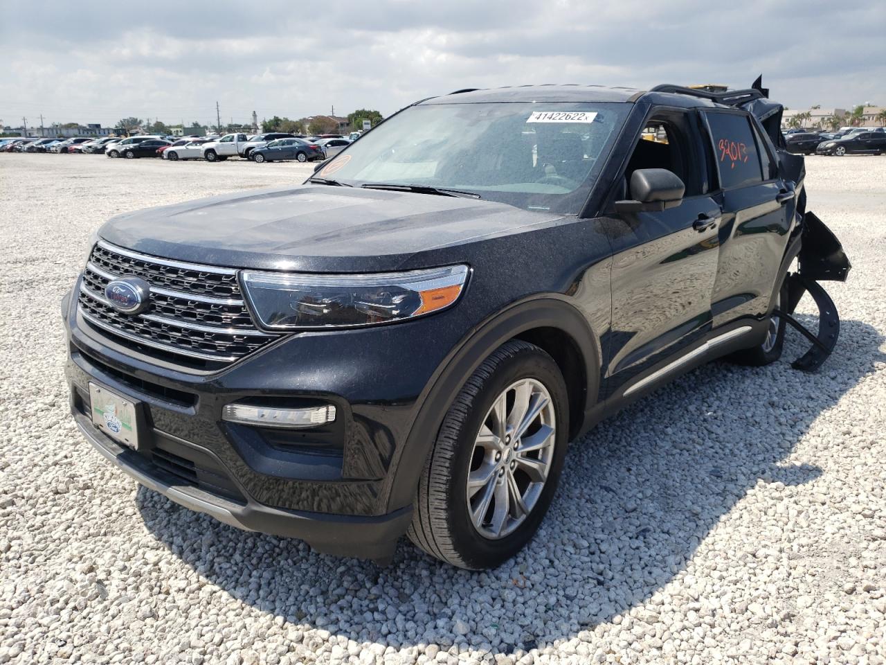 Photo 2 from auction – 2020 FORD EXPLORER X with VIN 1FMSK7DHXLGB26496