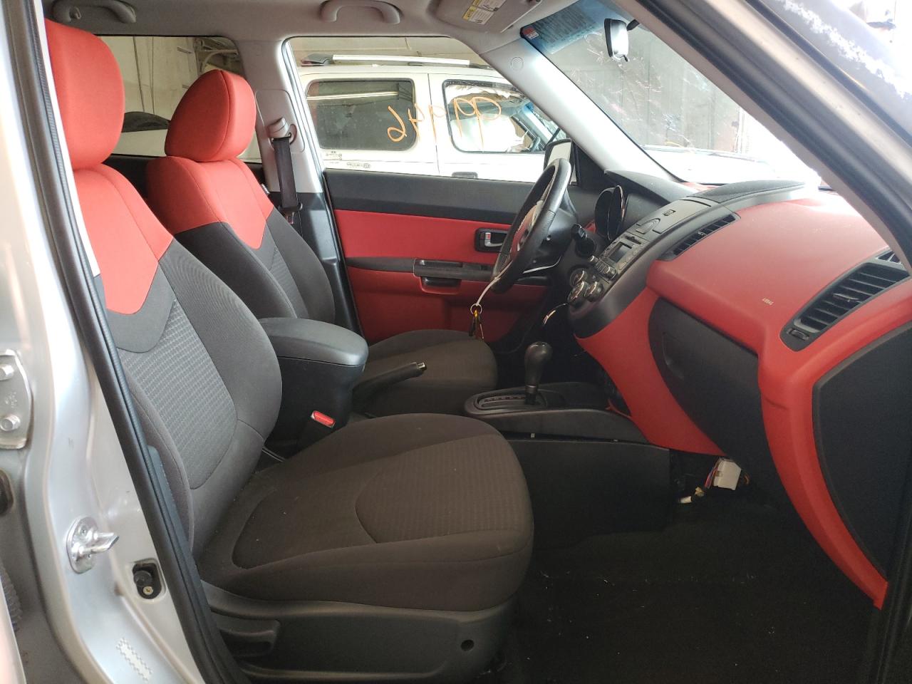 صورة رقم 5 من المزاد - 2010 KIA SOUL + مع VIN KNDJT2A28A7701188