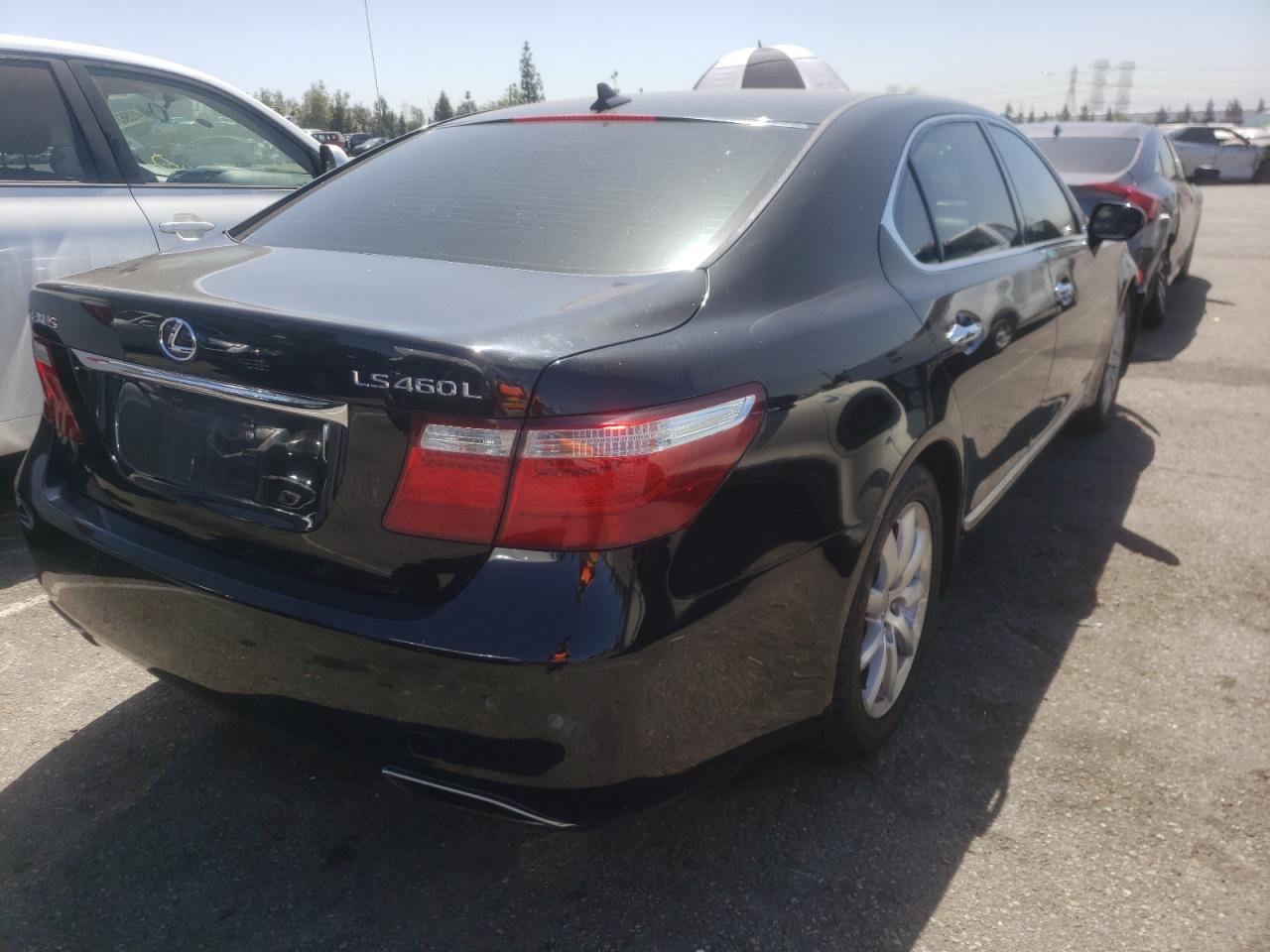 Photo 4 from auction – 2007 LEXUS LS 460L with VIN JTHGL46F175002439