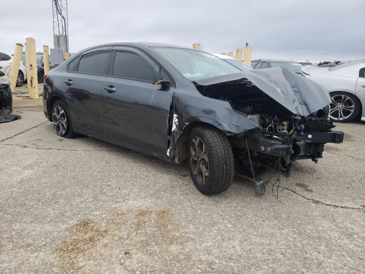 Photo 1 from auction – 2019 KIA FORTE FE with VIN 3KPF24AD4KE111075