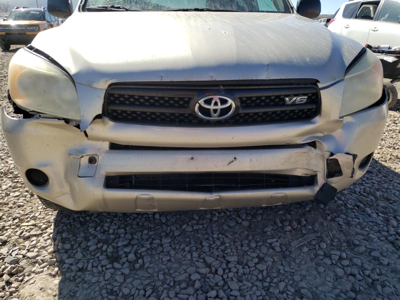 Photo 9 from auction – 2007 TOYOTA RAV4 with VIN JTMBK35V075023297