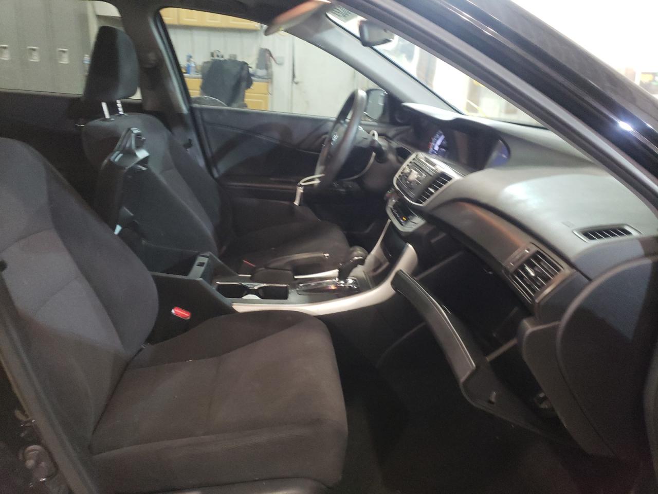 Photo 5 from auction – 2014 HONDA ACCORD EX with VIN 1HGCR2F74EA273335