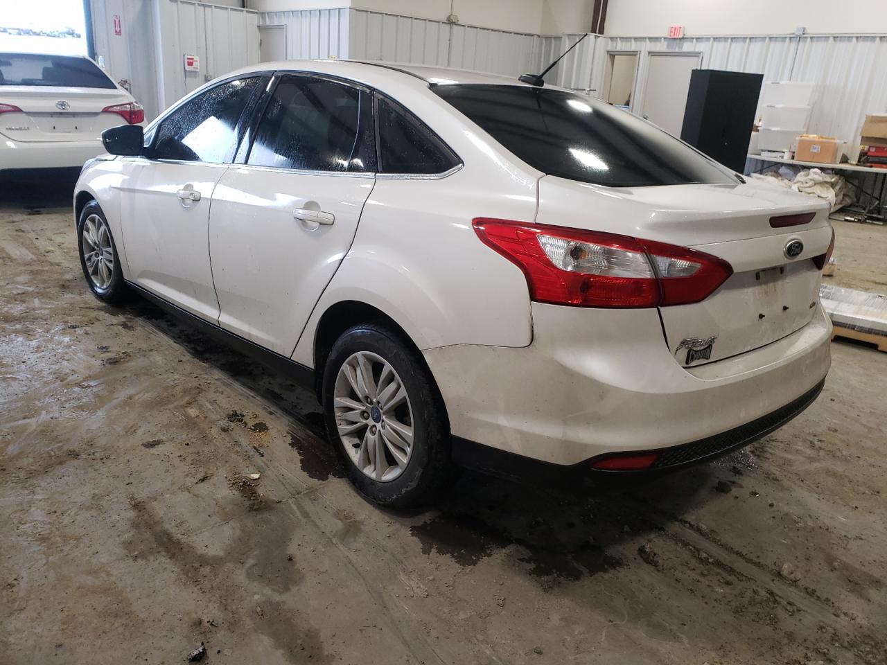 Photo 3 from auction – 2012 FORD FOCUS SEL with VIN 1FAHP3H28CL294018