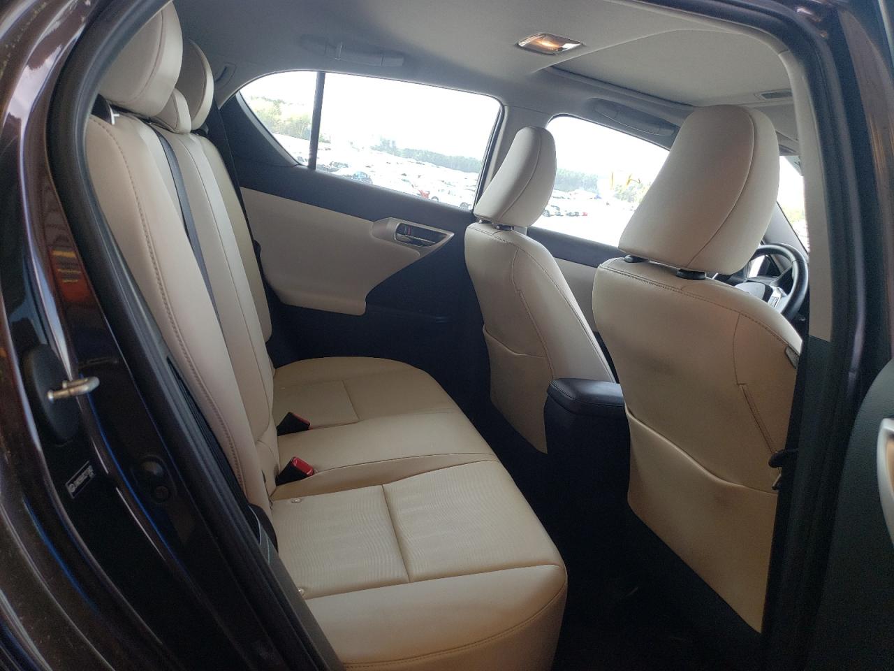 Photo 6 from auction – 2012 LEXUS CT 200 with VIN JTHKD5BH3C2110402