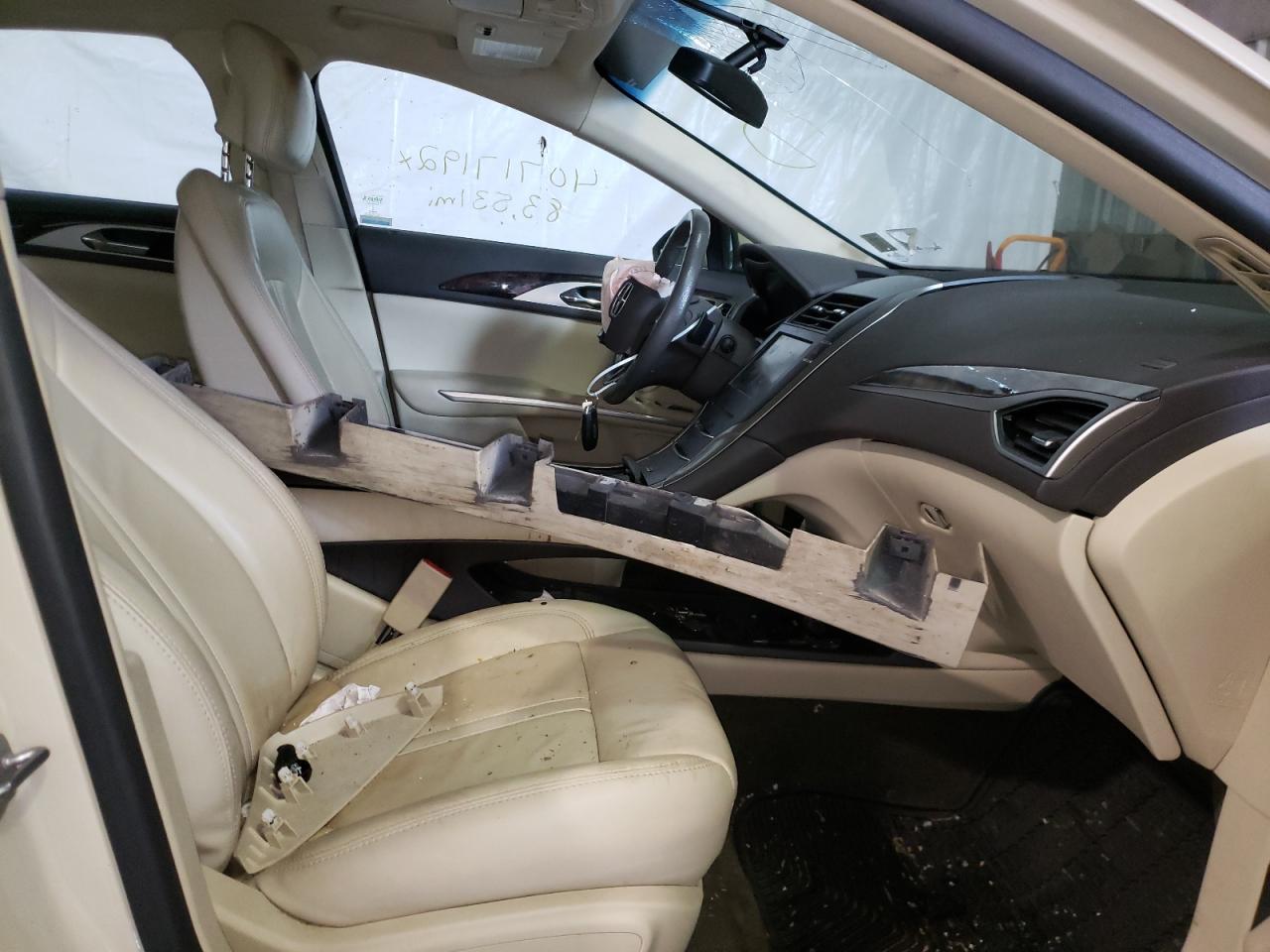 Photo 5 from auction – 2014 LINCOLN MKZ with VIN 3LN6L2J90ER821189
