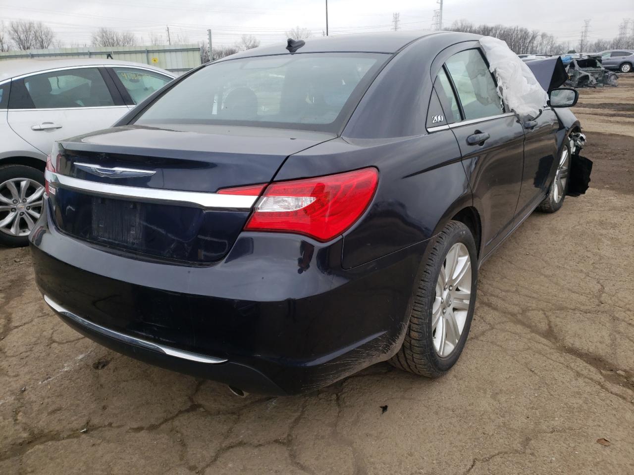 Photo 4 from auction – 2012 CHRYSLER 200 TOURIN with VIN 1C3CCBBG3CN304803
