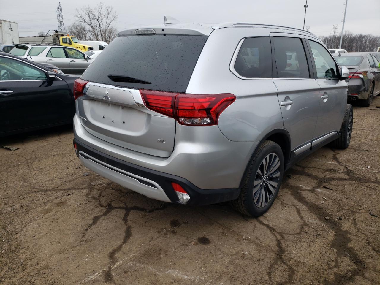 Photo 4 from auction – 2020 MITSUBISHI OUTLANDER with VIN JA4AD3A38LJ001201