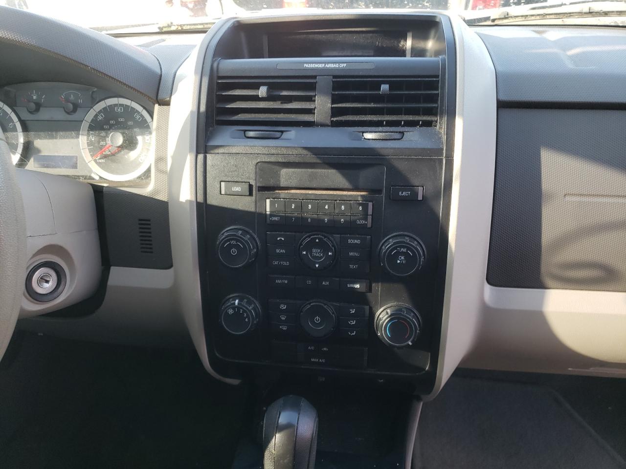 Photo 9 from auction – 2012 FORD ESCAPE XLS with VIN 1FMCU0C74CKA54934