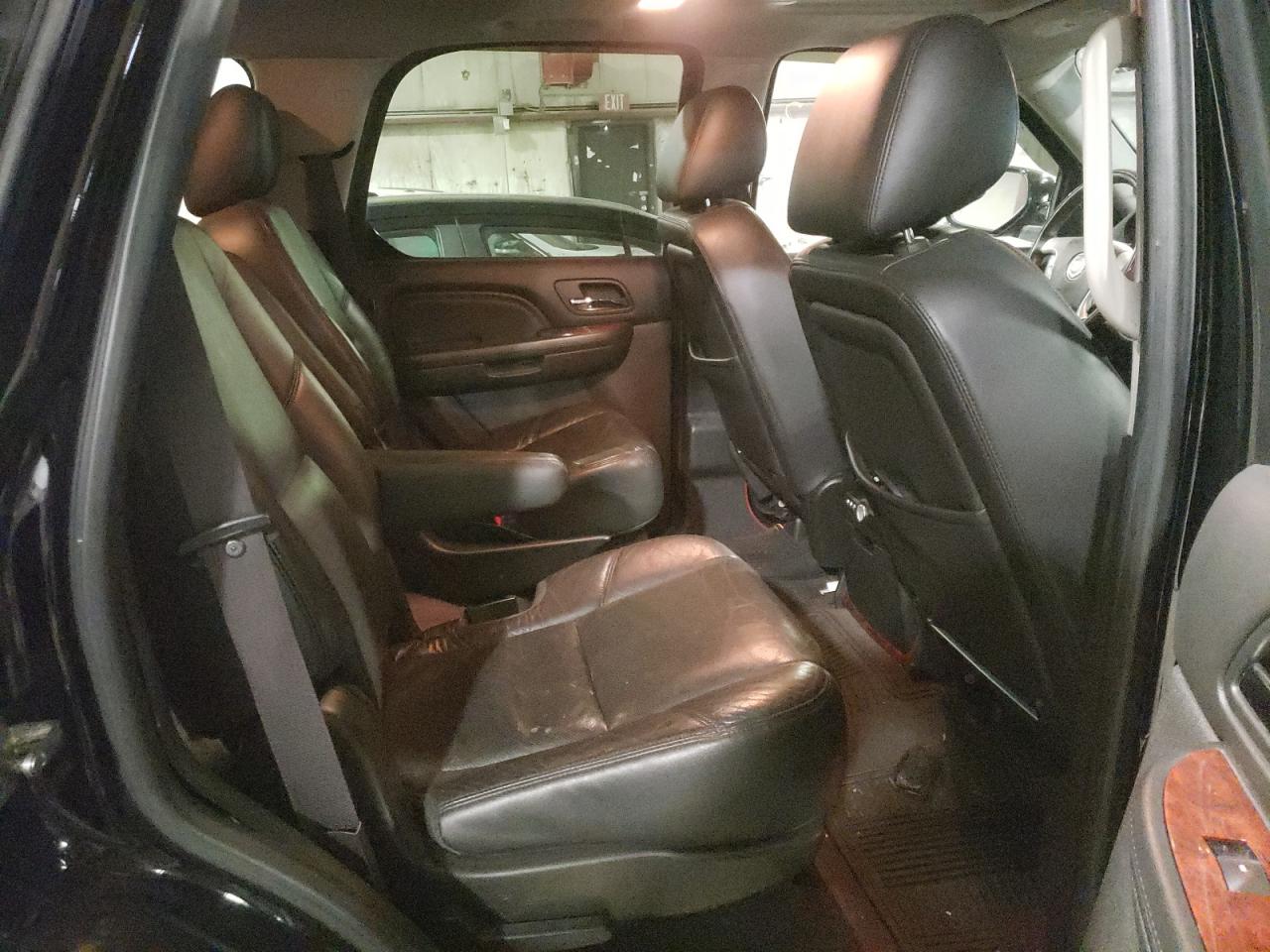 Photo 6 from auction – 2012 CADILLAC ESCALADE P with VIN 1GYS4CEF8CR301606