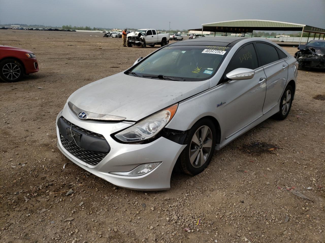 Photo 2 from auction – 2012 HYUNDAI SONATA HYB with VIN KMHEC4A4XCA060769