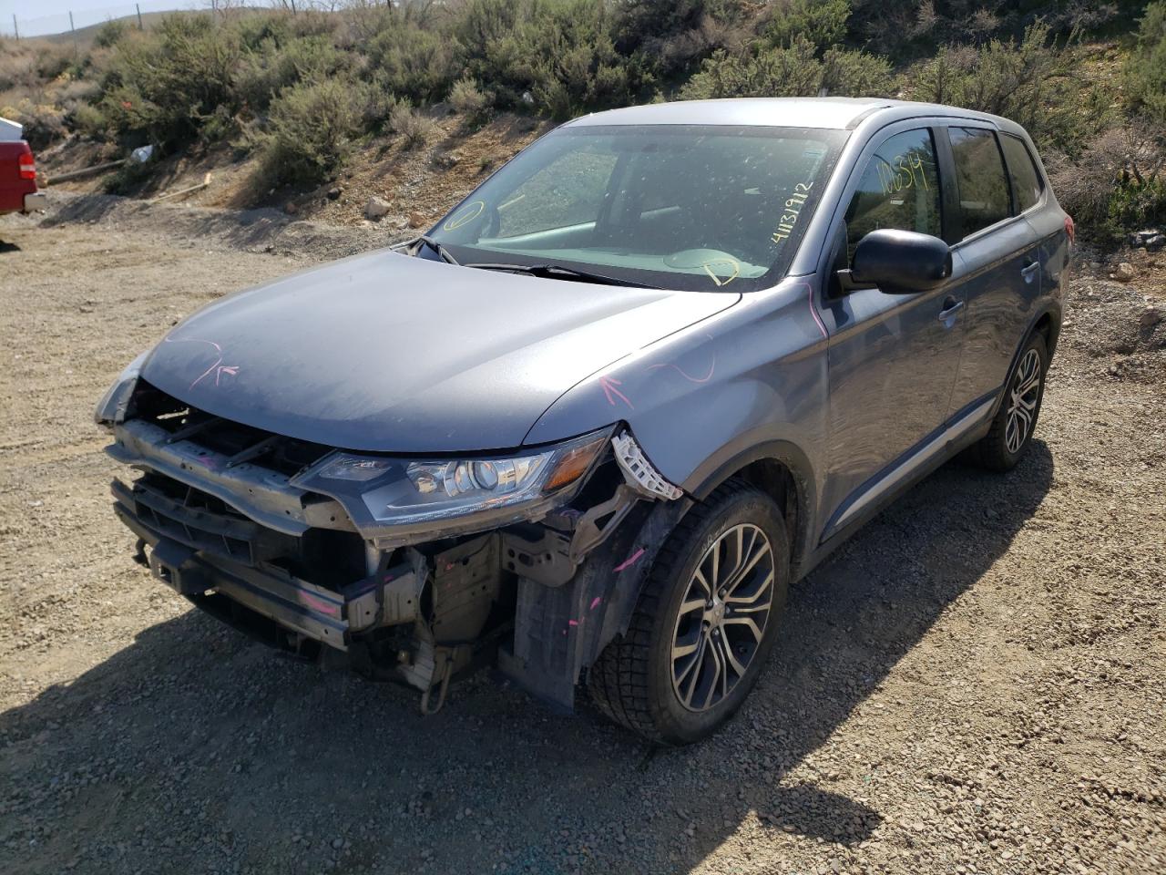 Photo 2 from auction – 2017 MITSUBISHI OUTLANDER with VIN JA4AD2A3XHZ040732