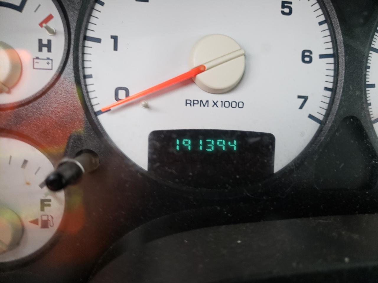 Photo 8 from auction – 2004 DODGE RAM 1500 S with VIN 1D7HU18D14J207359
